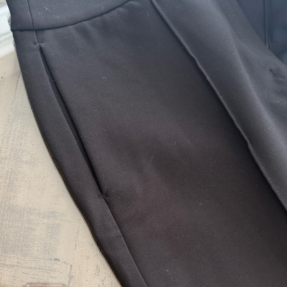 Express Curvy Boot Mid Rise Black Women's Trousers. Size 8 R. Pleated Front - Picture 8 of 8